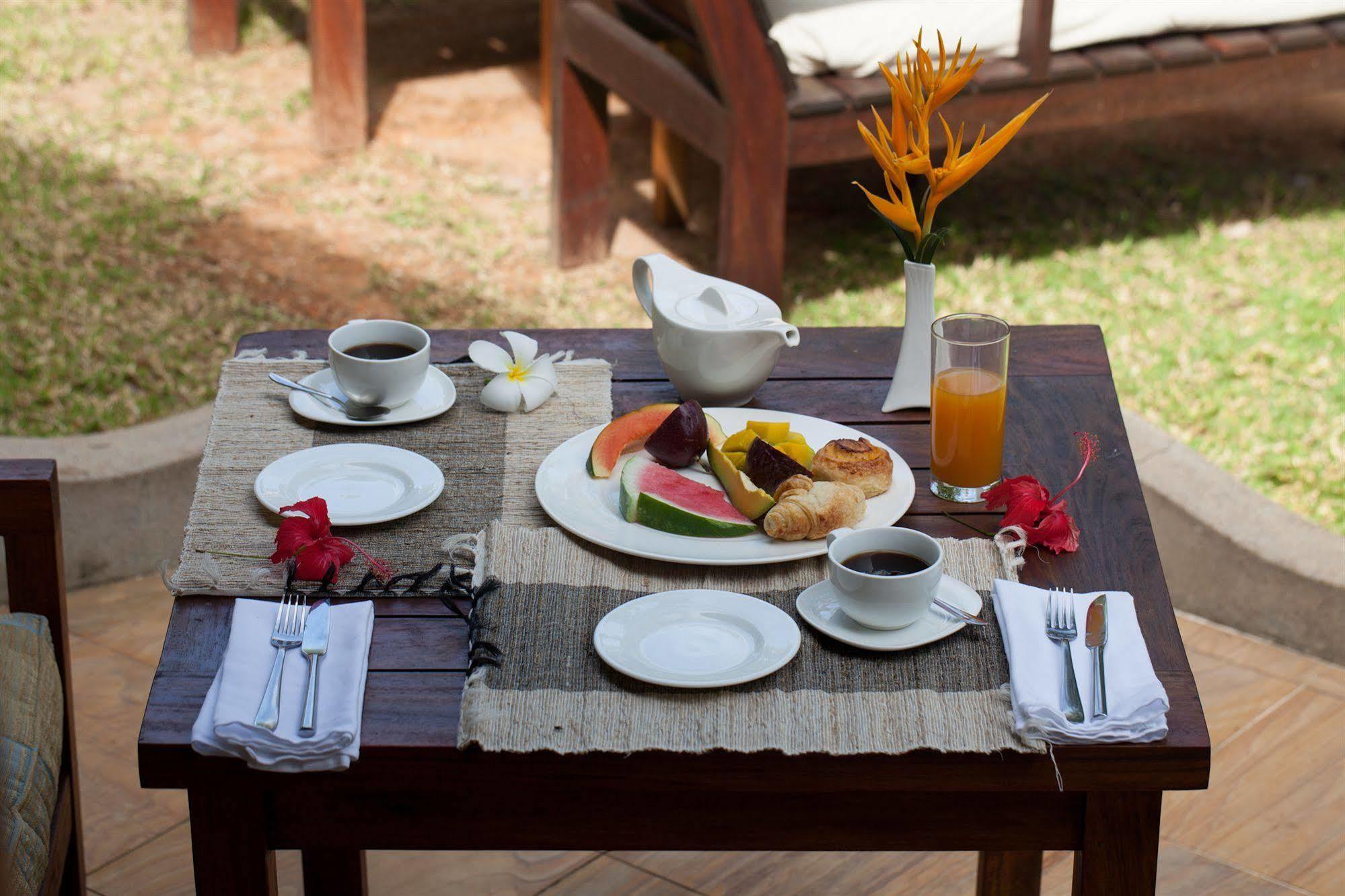 Cerf Island Resort Round Island Ngoại thất bức ảnh